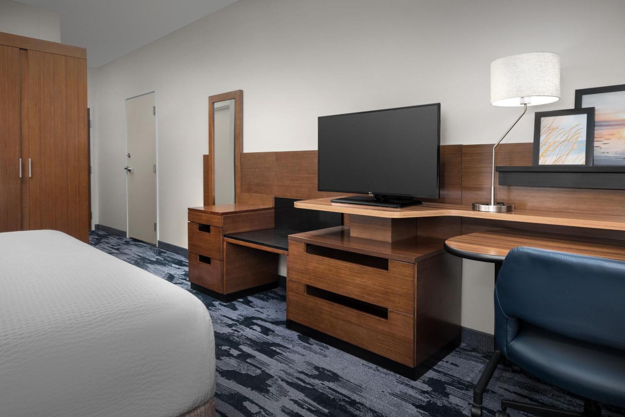 Fairfield Inn & Suites By Marriott Panama City Beach Upper Grand Lagoon Exterior foto