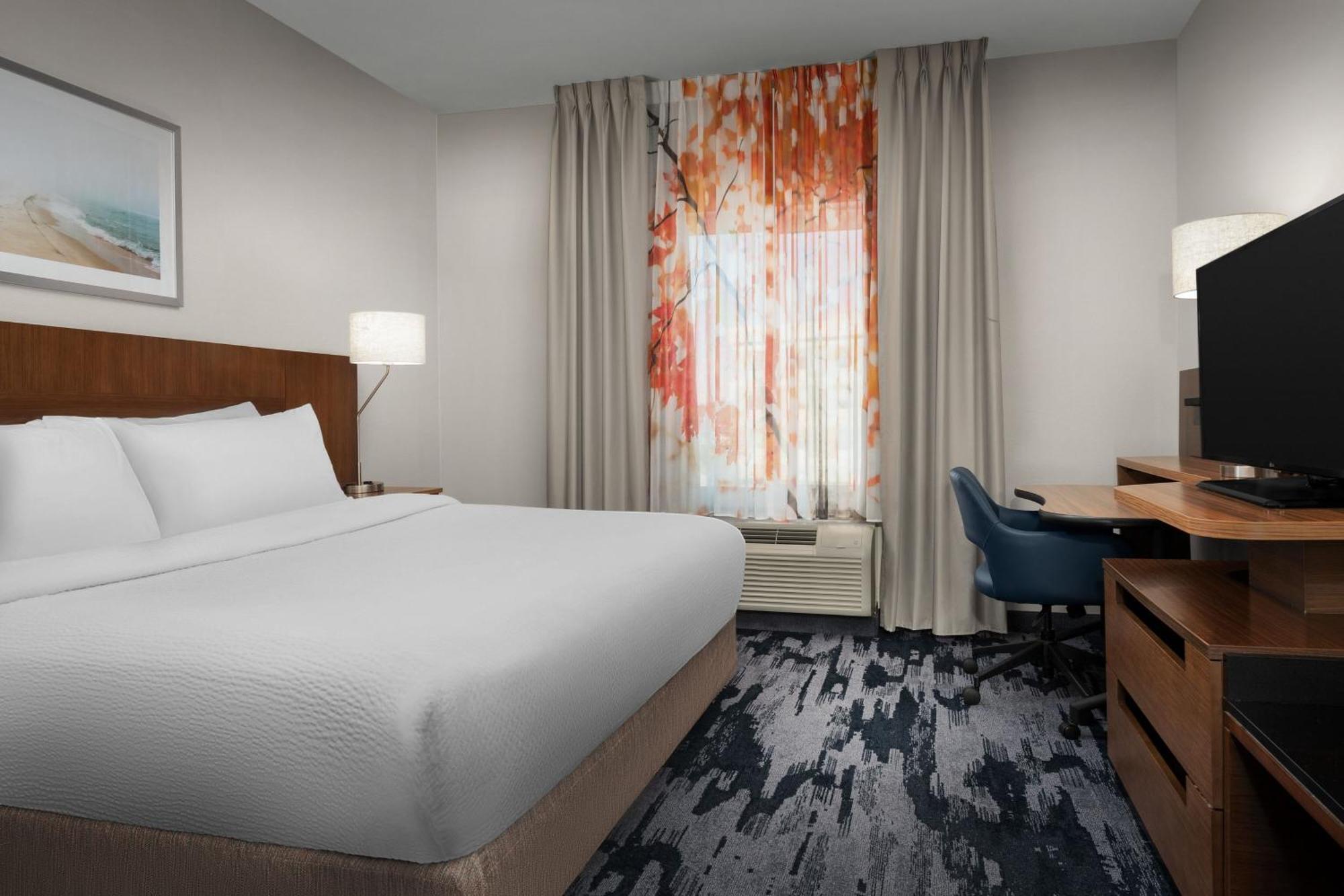 Fairfield Inn & Suites By Marriott Panama City Beach Upper Grand Lagoon Exterior foto