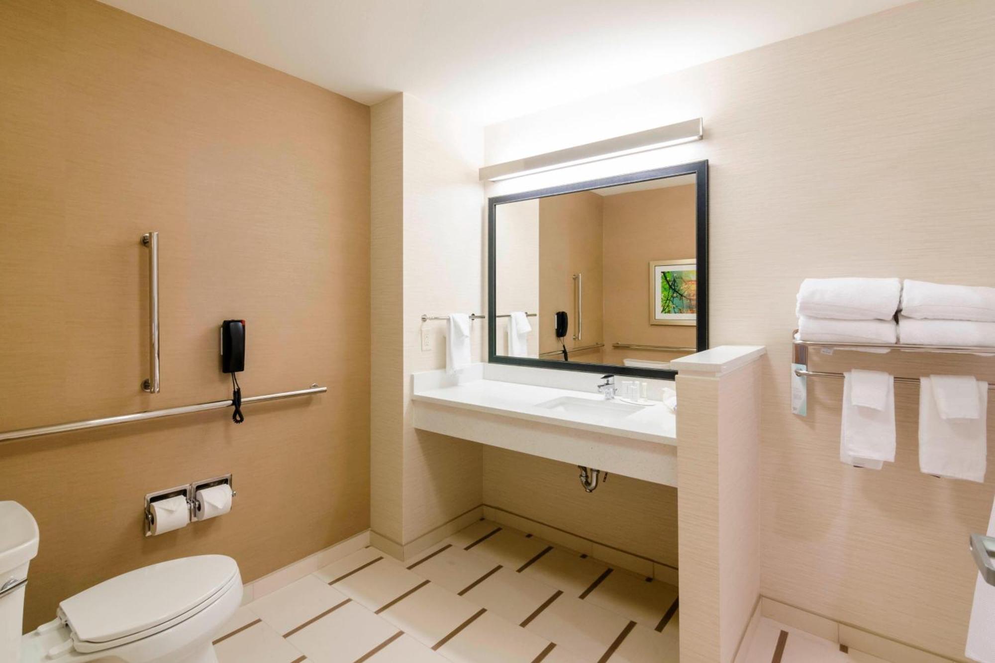 Fairfield Inn & Suites By Marriott Panama City Beach Upper Grand Lagoon Exterior foto